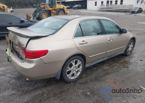 2005 Honda Accord 3.0 Lx z USA, uszkodzony, nr VIN 1HGCM66385A055885